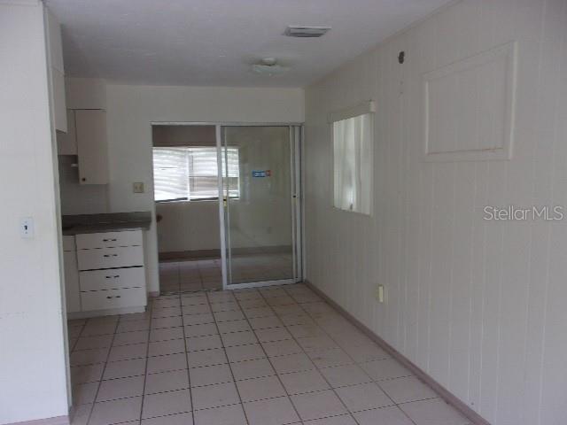 eat in area of kitchen