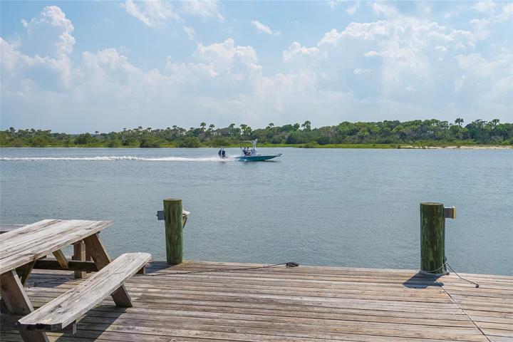 Dock