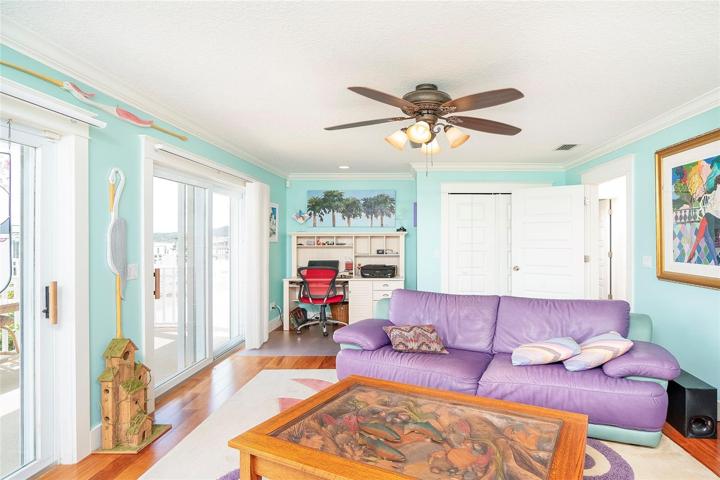 Large Bedroom