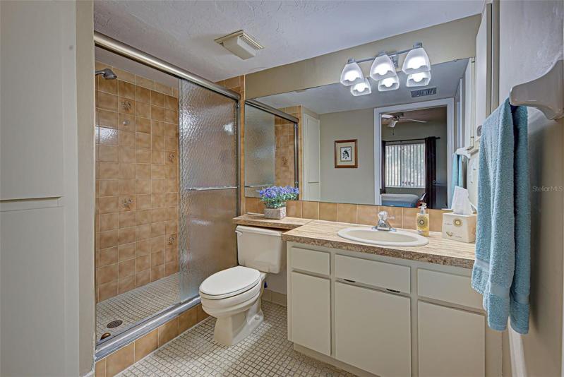EN-SUITE WITH WALK IN SHOWER