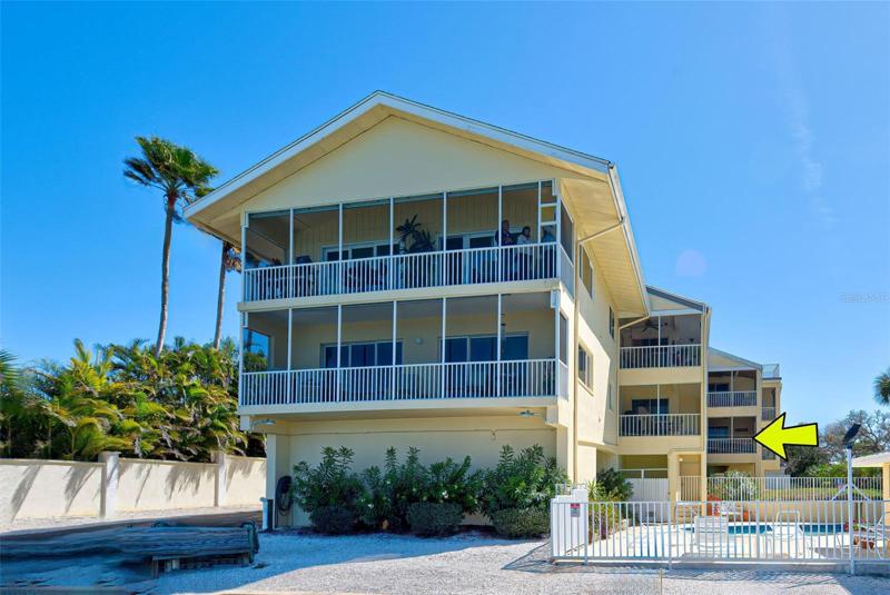 WATERFRONT W/ PRIVATE DOCK ON INTRACOASTAL WATERWAY