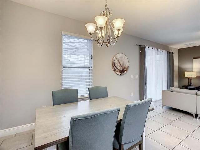 Breakfast nook