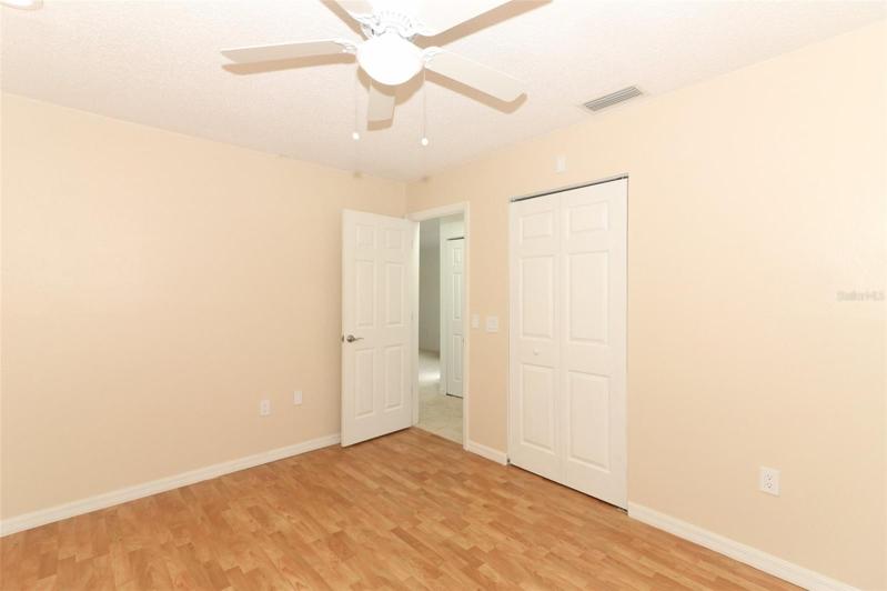 Guest bedroom 1