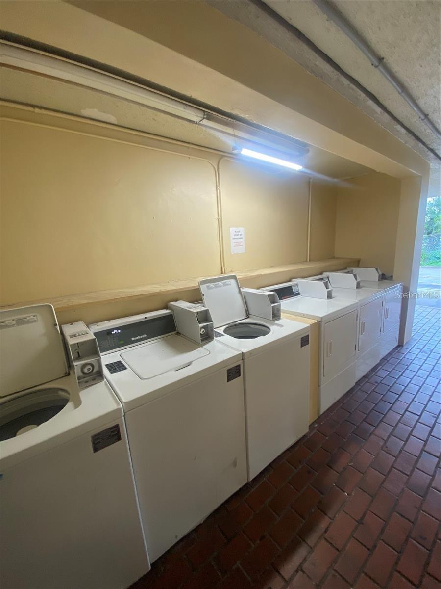 Sandlake Laundry area