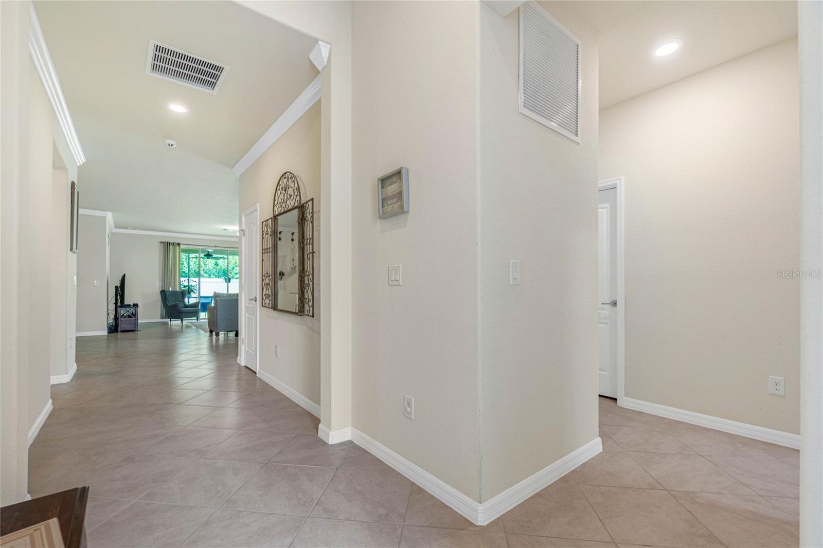 foyer enteryway