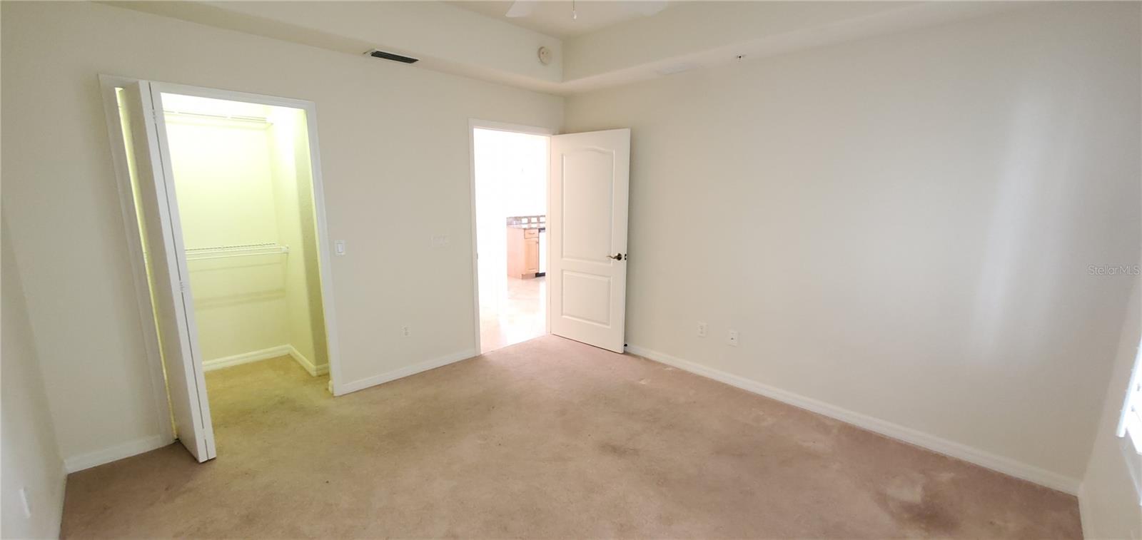 Guest bedroom