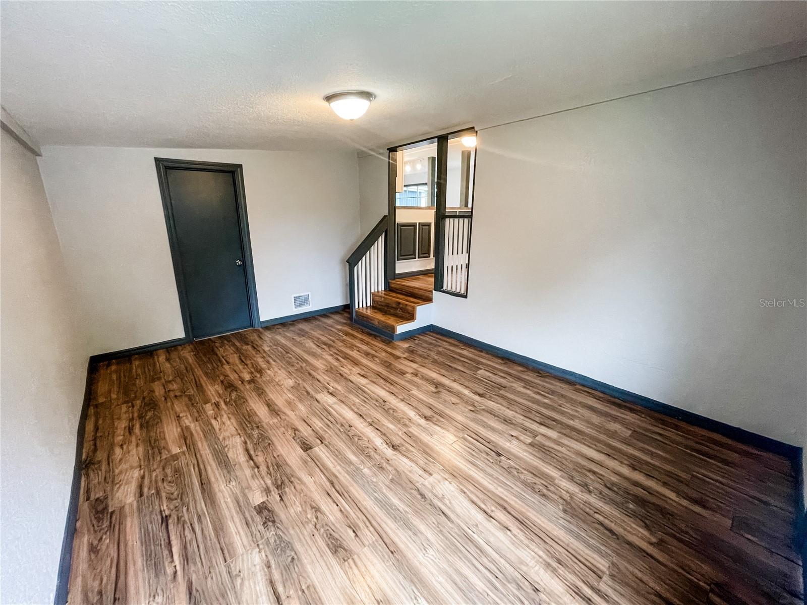 Exterior Door / Living Room