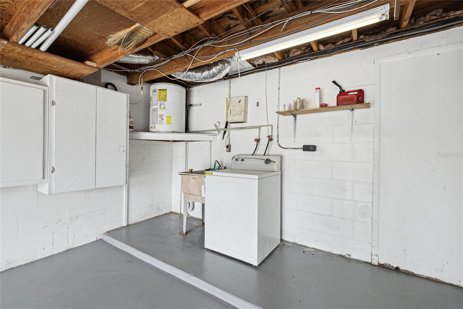 Washer and Dryer Hook ups