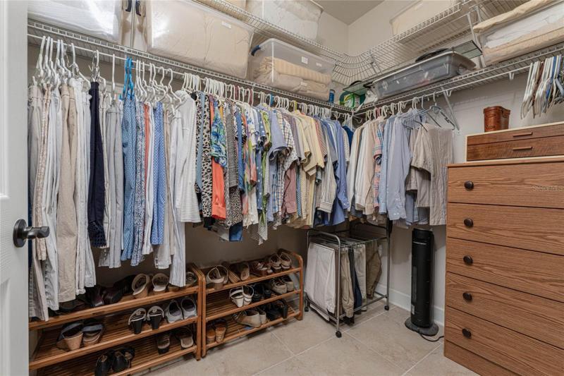Master Bedroom walk in closet
