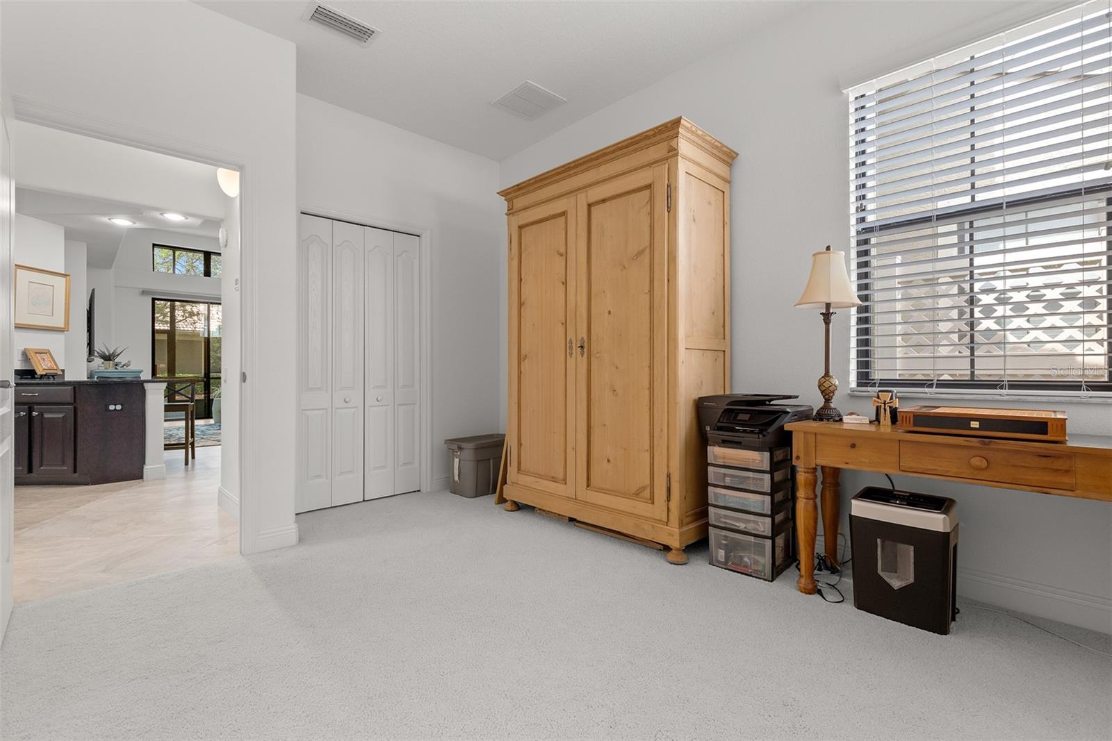 Secondary Bedroom with volume ceilings