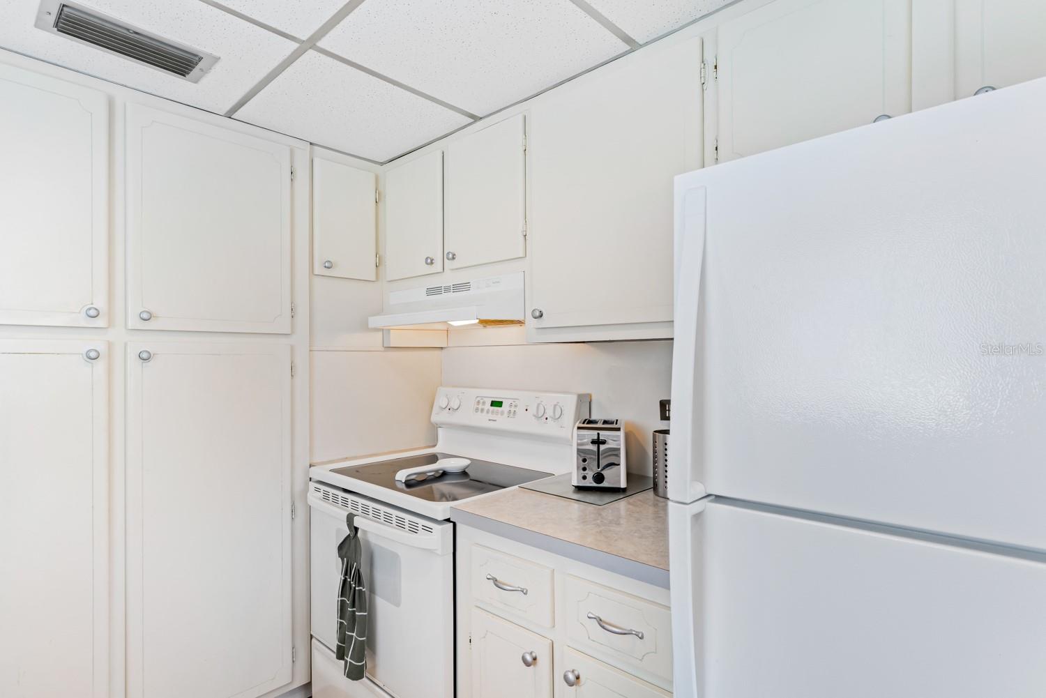 Kitchen appliances