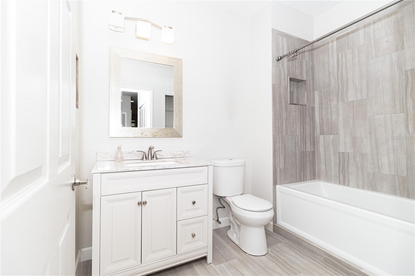 Guest Bath with Tub