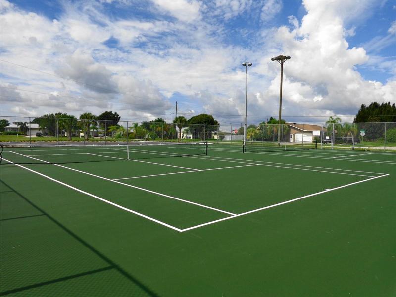 Lighted Tennis and Pickleball courts