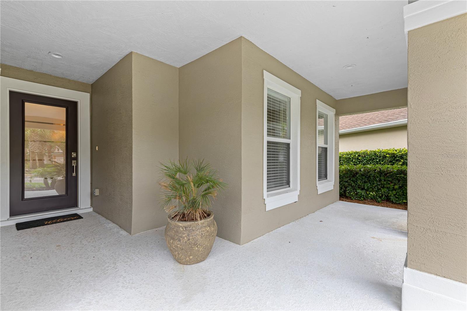 SPACIOUS FRONT PORCH