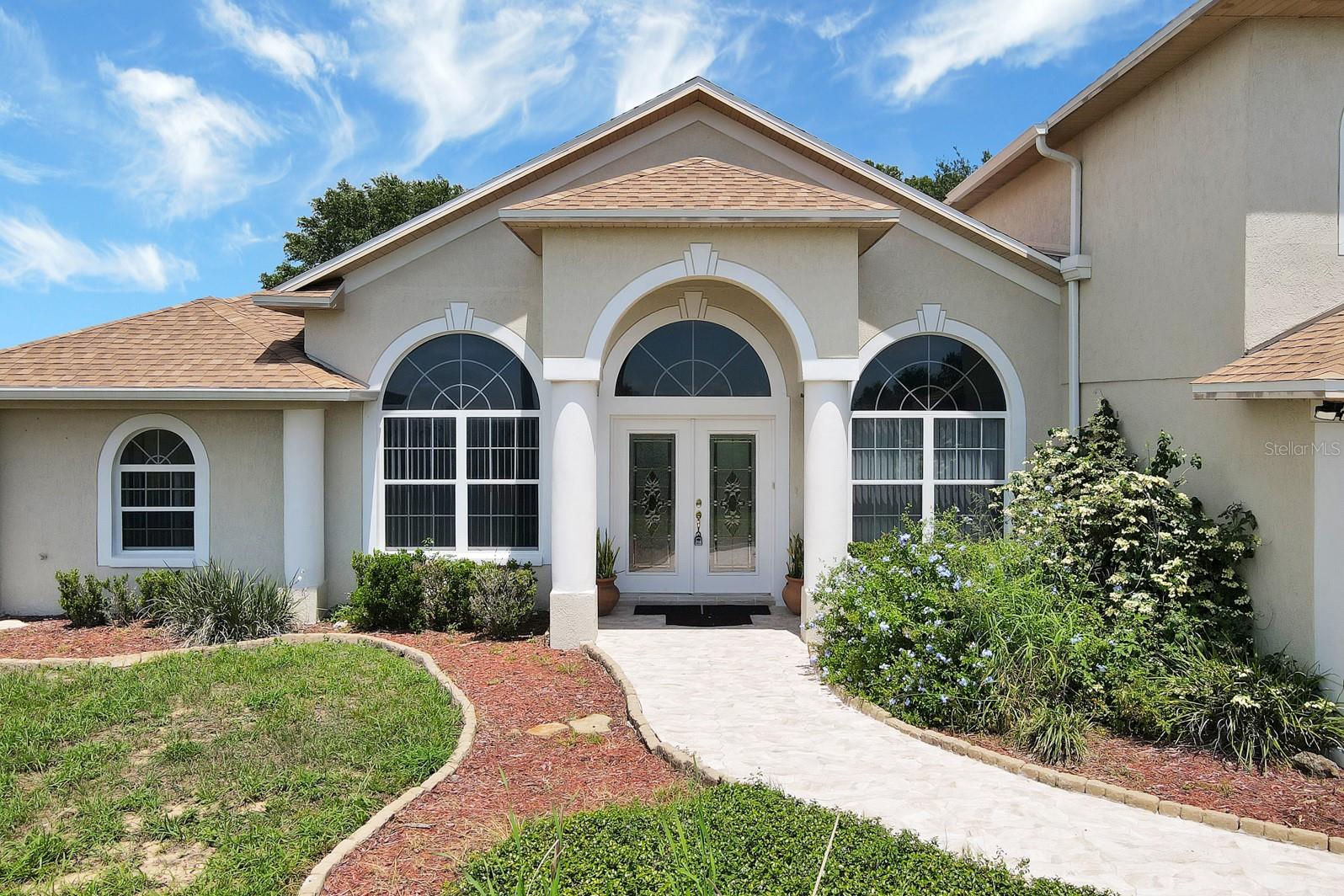 FRONT EXTERIOR