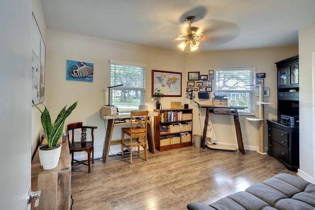 2nd bedroom - used as an office by current owner