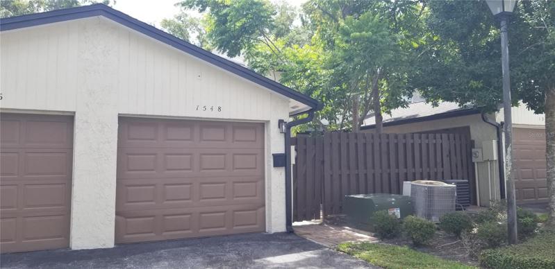 One car garage