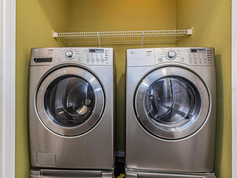 LAUNDRY CLOSET