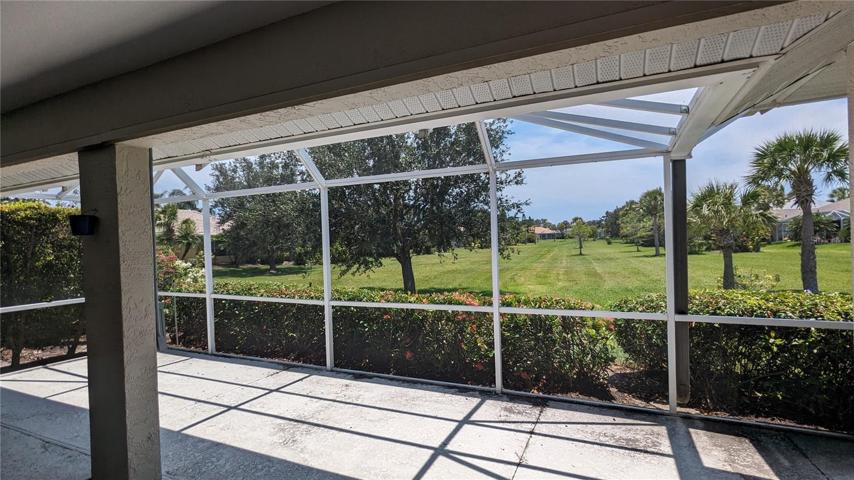 Oversized lanai