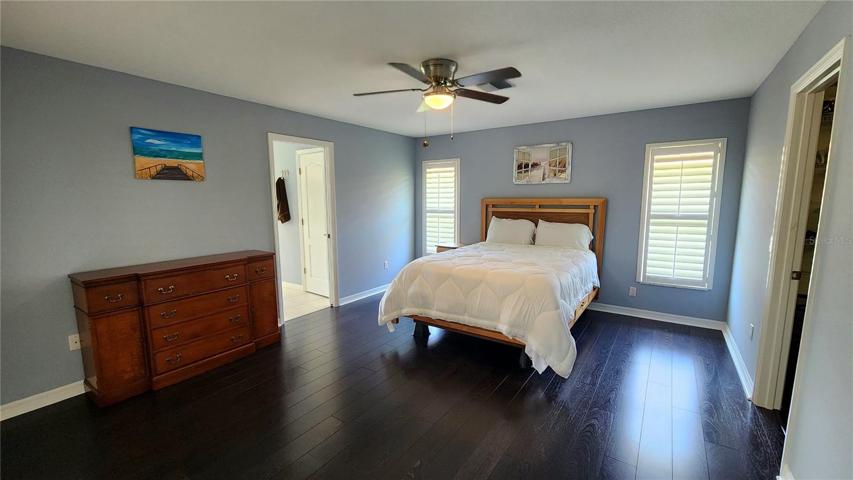 Bright and beachy Owners' Suite