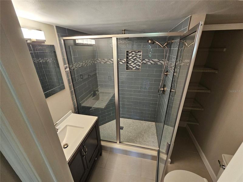 Master Bathroom 1st Floor