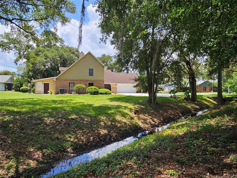 Sideview of home