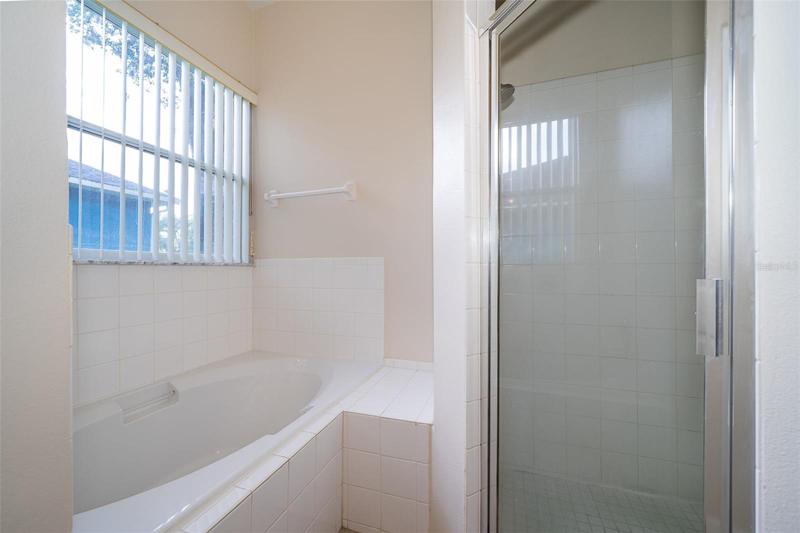 Master BathroomGarden Tub/Shower