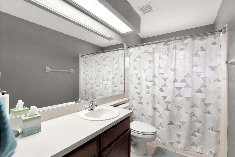 Bedroom 2 & 3 Jack & Jill bathroom
