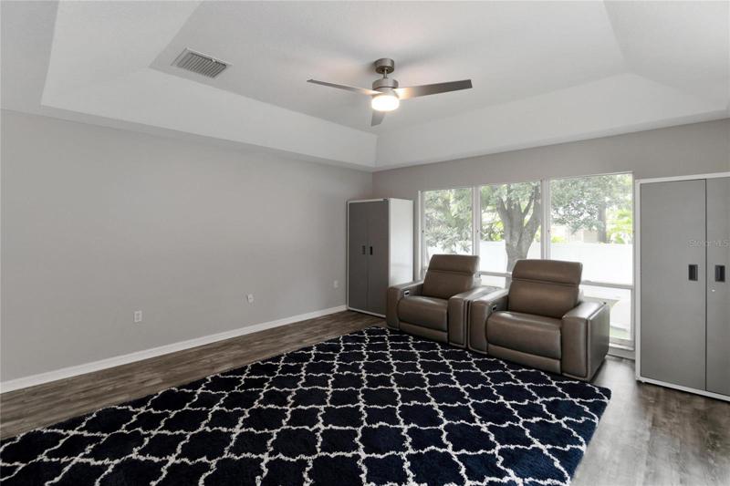 Bonus room with natural light