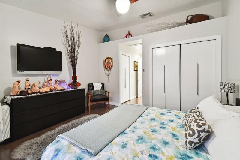 GUEST ROOM SECOND FLOOR