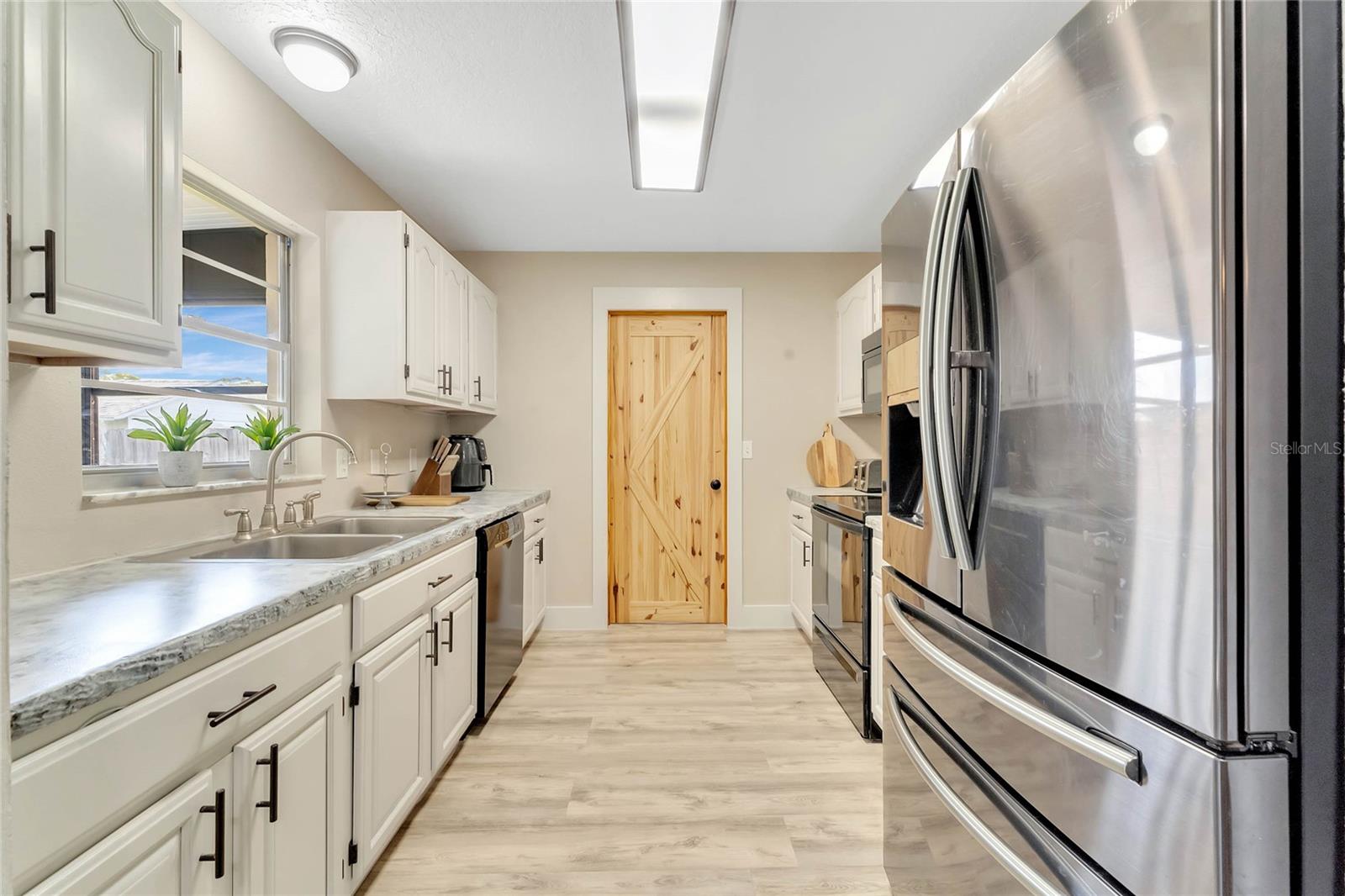 Spacious kitchen