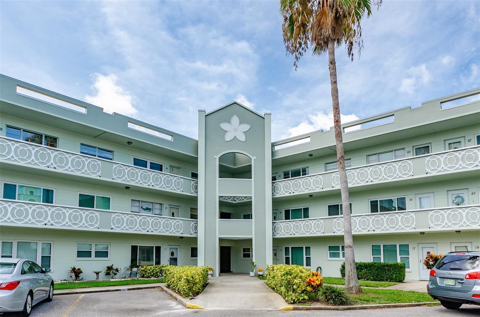 2257 World Pkwy