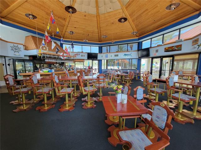 Poolside Restaurant In Community