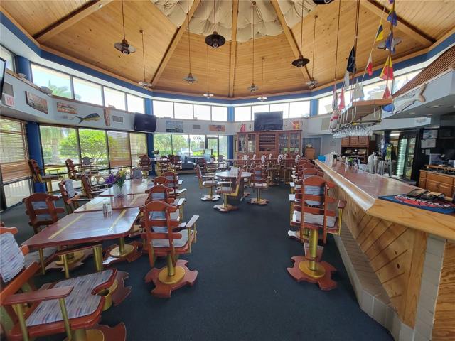Poolside Restaurant In Community