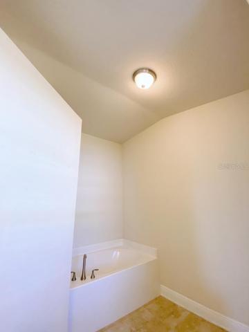 Bathtub