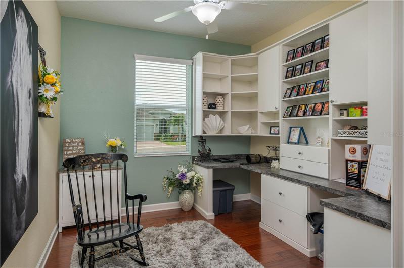 Office lots of built ins