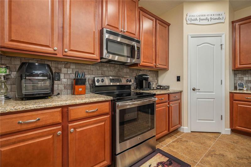 Solid Surface Counter Tops