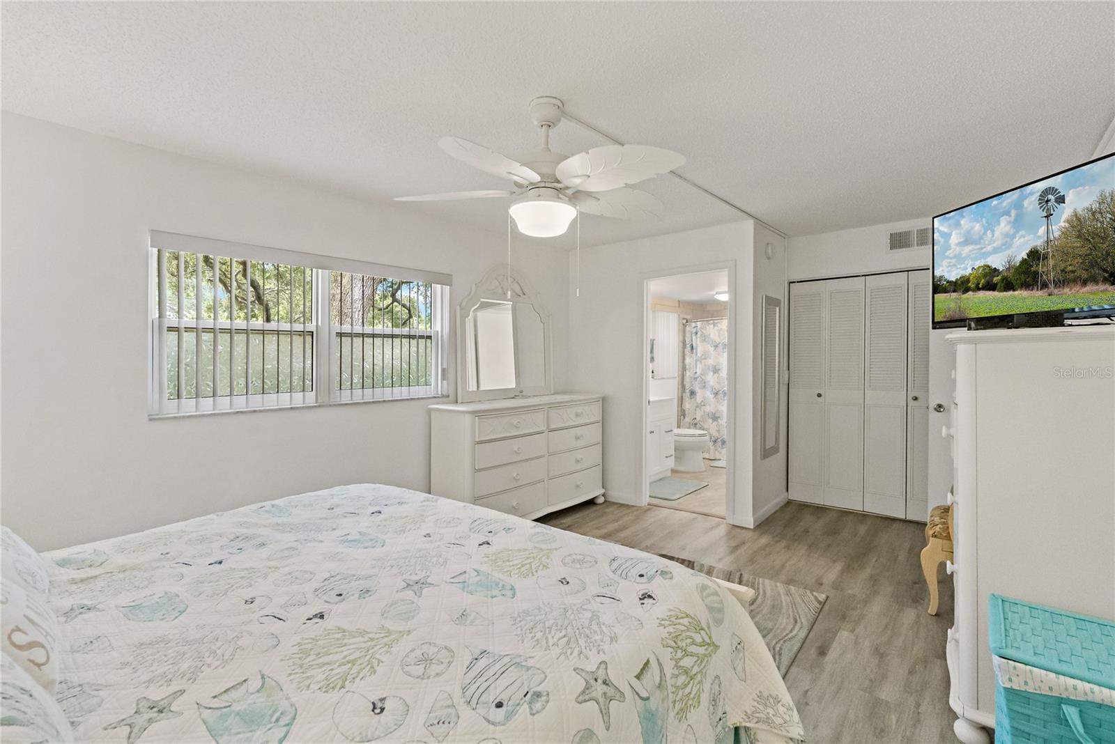 Primary suite