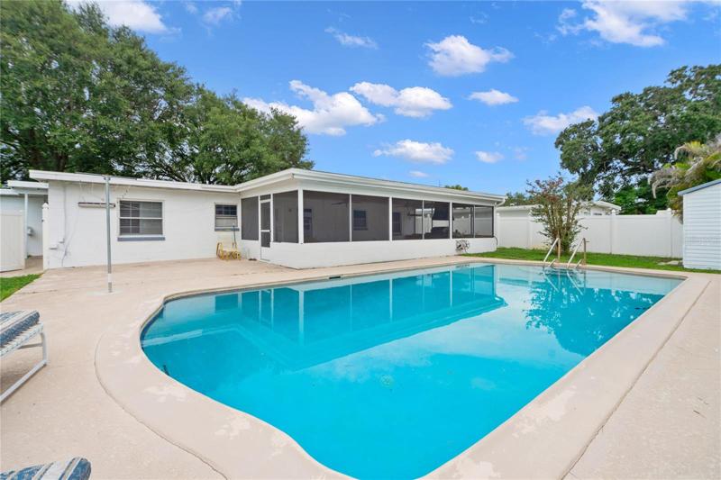 Private pool with updated equipment