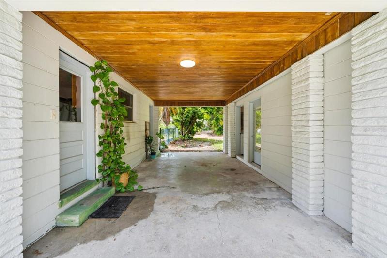 Carport
