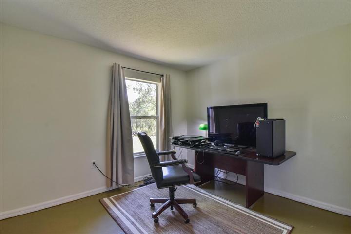 Guest Bedroom/ Office