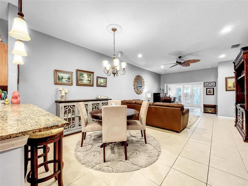 Kitchen counter can be used as eating bar