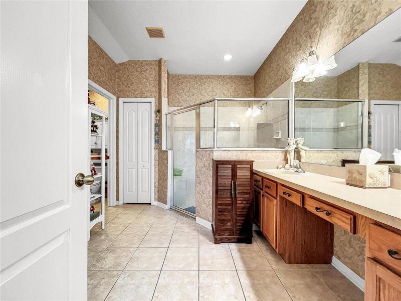 Double vanities with plenty of counter space