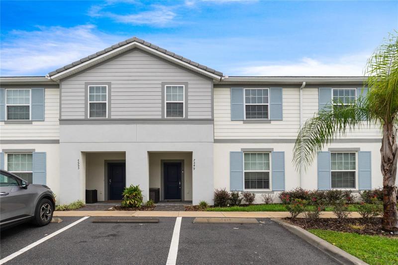 Fantastic **SHORT TERM RENTAL** opportunity in the 24/HR GUARD GATED community of Solterra with a **PRIVATE POOL** on top of the amazing RESORT STYLE AMENITIES!