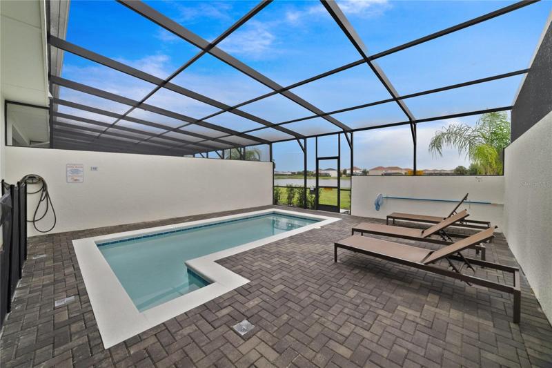 SCREENED POOL.