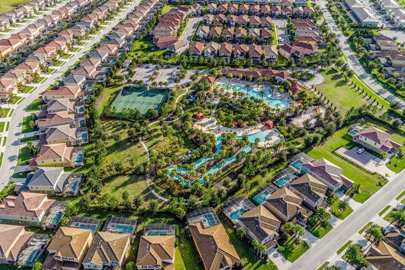 Call today for your private showing and discover all that Davenport and Solterra have to offer!