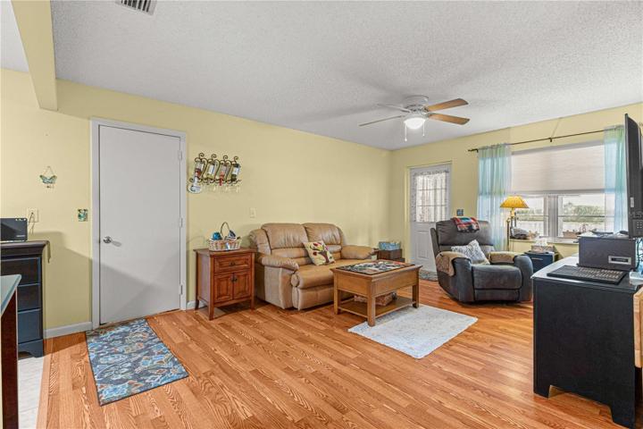 Door to Garage - Family Room