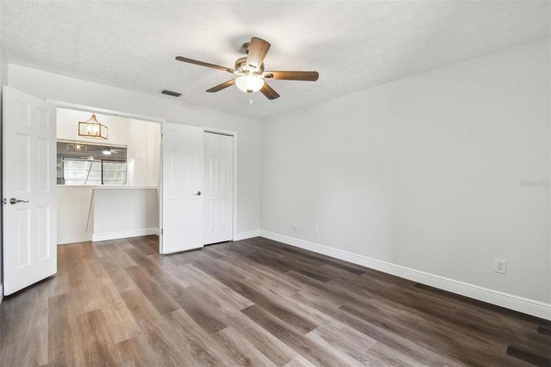 Huge 3rd bedroom with french doors