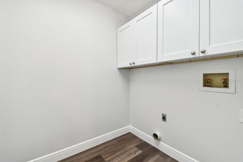 New crisp cabinetry