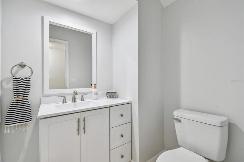 Pristine guest half bath
